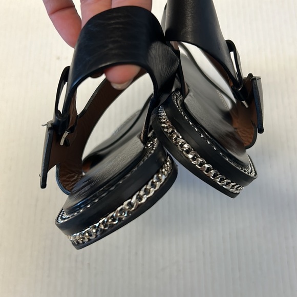 Givenchy leather chain trim sandals - Picture 5 of 7